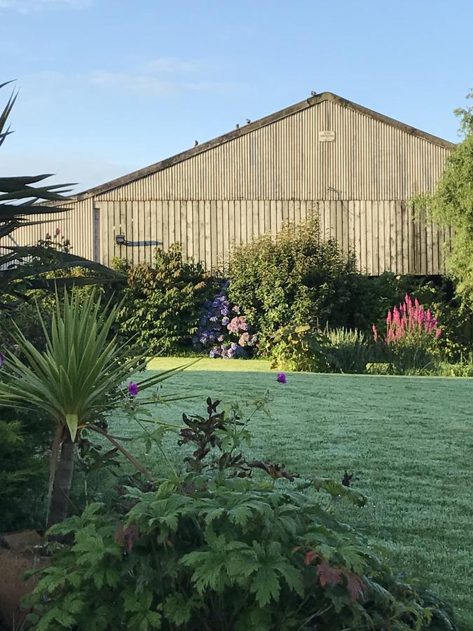 Treveighan Farmhouse Saint Teath Bagian luar foto
